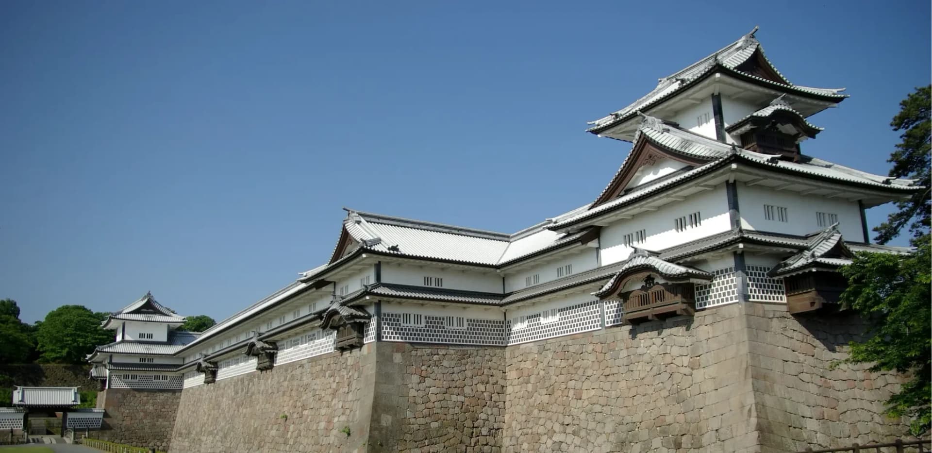 Kanazawa Castle Park Ticket - image 4